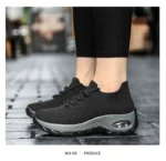 New Black Color Air Cushion Women’s Shoes Thick Soles Shaking