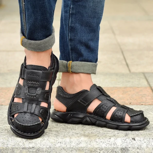 New Men's Sandals Summer Cowhide Beach Summer Sports Black Color