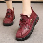 Winter Stylish Warm Cotton Shoes Boot Non-slip Waterproof Red Color Mothers Shoes