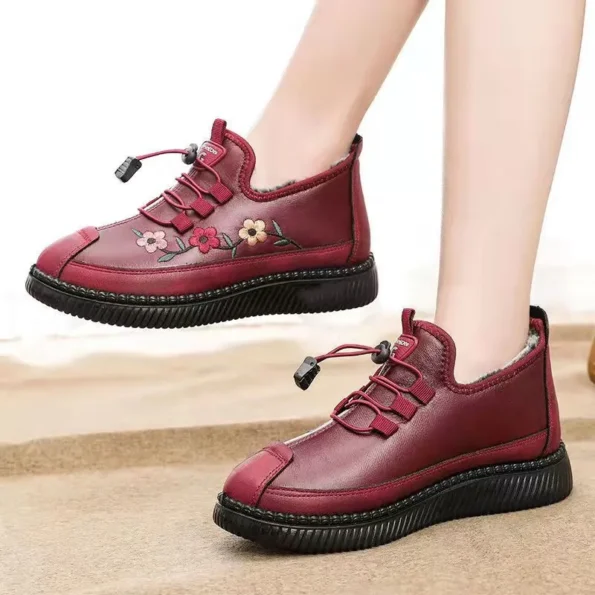 Winter Stylish Warm Cotton Shoes Boot Non-slip Waterproof Red Color Mothers Shoes